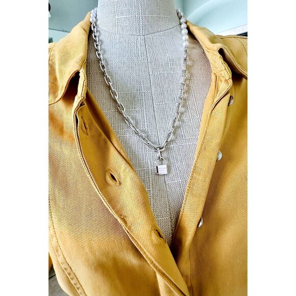 Tiffany Co. Hardware Pearl Lock BRACELET in Silver, Medium - Picture 5 of 10